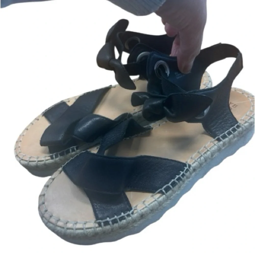 Frye Black Suede Bow Knot Espadrille Platform Sandals Frye Women’s Size 8M